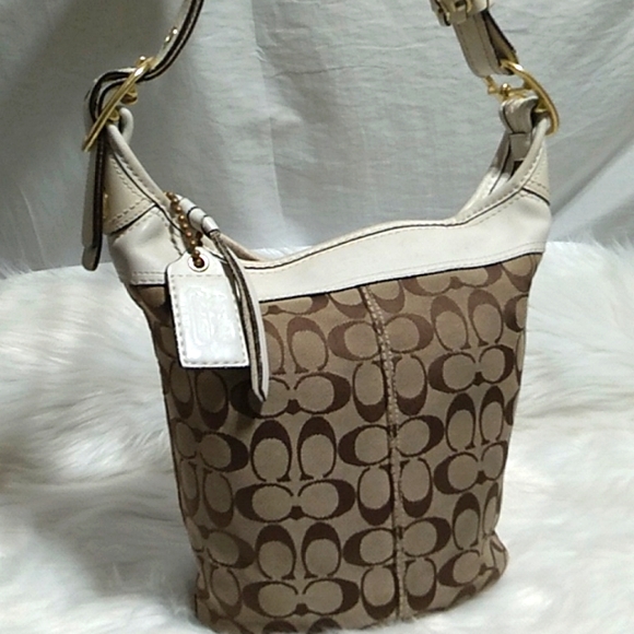 Coach Handbags - FINAL SALE! VintCoach Signature Print Bleeker Bucket Bag Beautiful But Some Wear